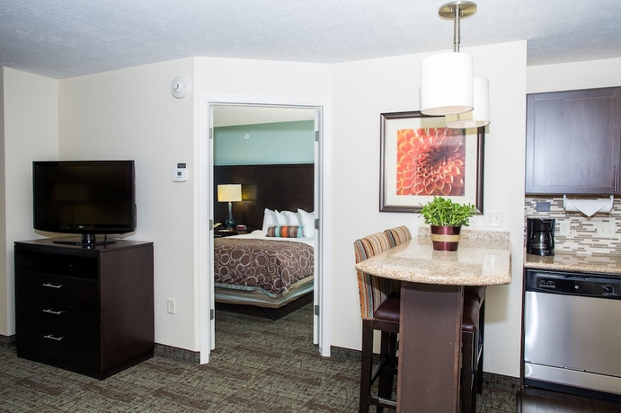 Imagen de la habitación del Hotel Staybridge Suites Lincoln Northeast, An Ihg. Foto 6