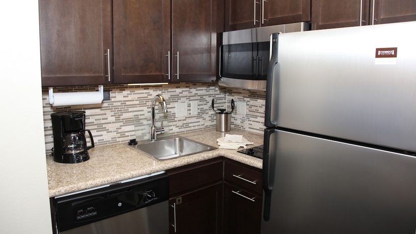 Imagen de la habitación del Hotel Staybridge Suites Lincoln Northeast, An Ihg. Foto 7