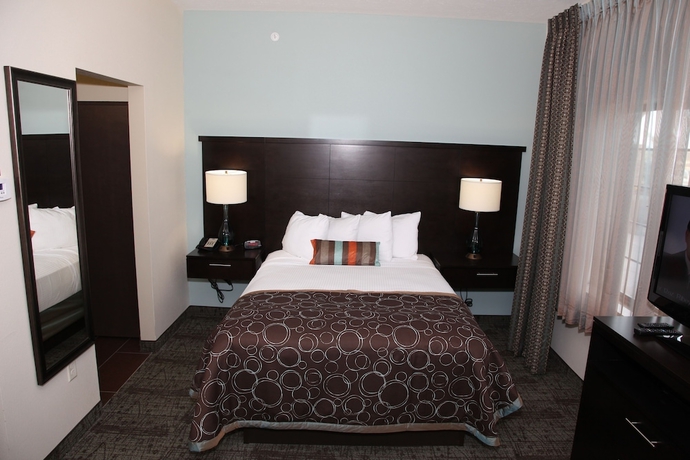 Imagen de la habitación del Hotel Staybridge Suites Lincoln Northeast, An Ihg. Foto 9