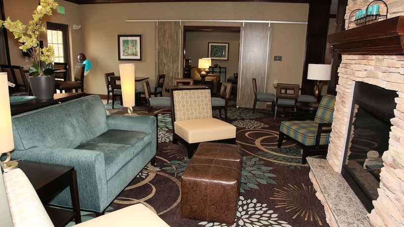 Imagen de los interiores del Hotel Staybridge Suites Lincoln Northeast, An Ihg. Foto 12