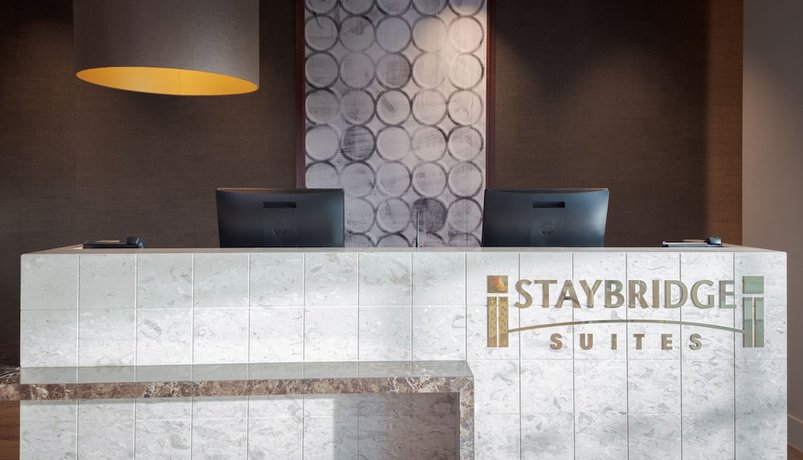 Imagen de los interiores del Hotel Staybridge Suites London Heathrow - Bath Road, an IHG Hotel. Foto 16