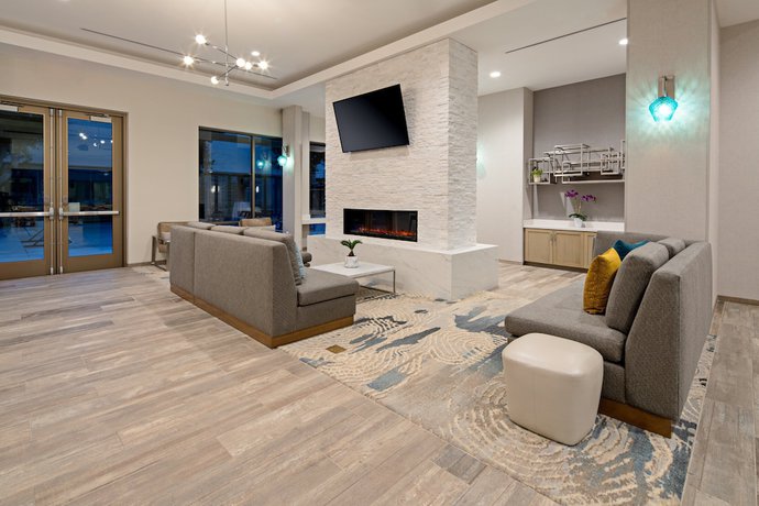 Imagen de los interiores del Hotel Staybridge Suites Long Beach Airport, an IHG. Foto 16