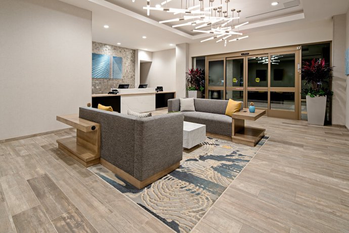 Imagen de los interiores del Hotel Staybridge Suites Long Beach Airport, an IHG. Foto 19