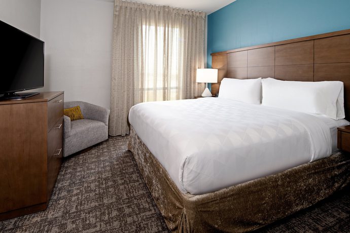 Imagen de la habitación del Hotel Staybridge Suites Long Beach Airport, an IHG. Foto 7