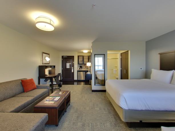 Imagen de la habitación del Hotel Staybridge Suites Madison - Fitchburg, an IHG. Foto 9