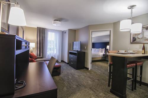 Imagen de la habitación del Hotel Staybridge Suites Marquette. Foto 1