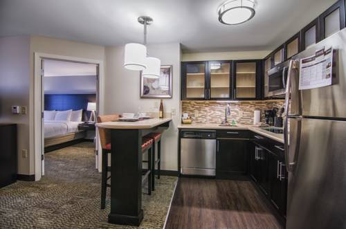 Imagen de la habitación del Hotel Staybridge Suites Marquette. Foto 2
