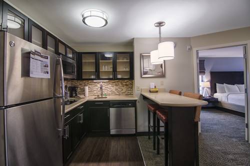 Imagen de la habitación del Hotel Staybridge Suites Marquette. Foto 4