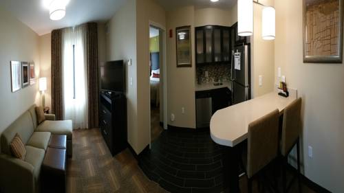 Imagen de la habitación del Hotel Staybridge Suites Merrillville. Foto 3