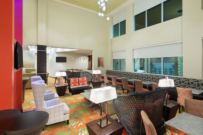 Imagen de los interiores del Hotel Staybridge Suites Miami International Airport, an IHG. Foto 16
