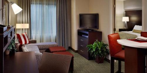 Imagen de la habitación del Hotel Staybridge Suites Montgomery - Downtown, An Ihg. Foto 4