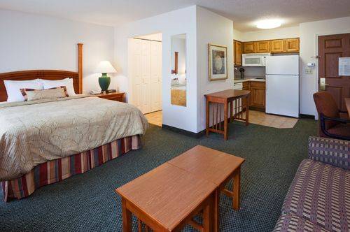Imagen de la habitación del Hotel Staybridge Suites Mpls-maple Grove/arbor Lakes, An Ihg. Foto 3