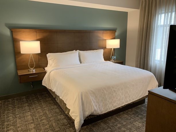 Imagen de la habitación del Hotel Staybridge Suites Naples &ndash; Marco Island, an IHG. Foto 3