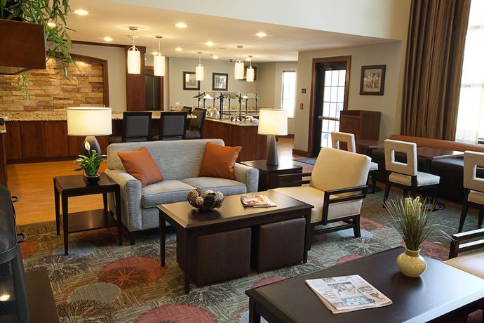 Imagen de los interiores del Hotel Staybridge Suites Naples &ndash; Marco Island, an IHG. Foto 13