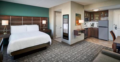 Imagen de la habitación del Hotel Staybridge Suites - Niagara-On-The-Lake, an IHG. Foto 6