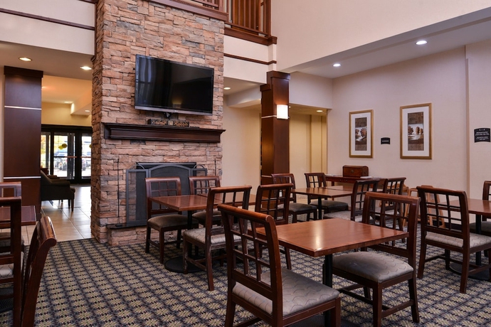 Imagen de los interiores del Hotel Staybridge Suites Oklahoma City Airport, An Ihg. Foto 17