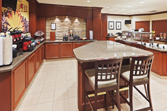 Imagen del bar/restaurante del Hotel Staybridge Suites Oklahoma City-quail Springs, An Ihg. Foto 3