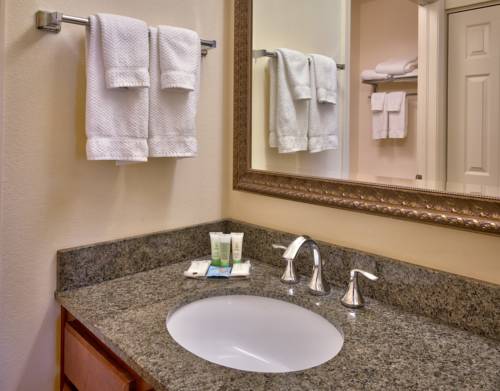 Imagen de la habitación del Hotel Staybridge Suites Omaha 80th and Dodge, An Ihg. Foto 6