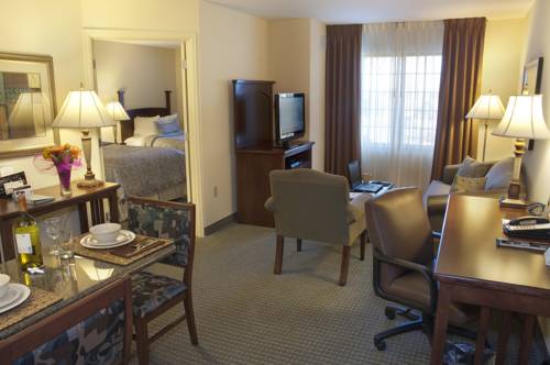 Imagen de la habitación del Hotel Staybridge Suites Omaha 80th and Dodge, An Ihg. Foto 11