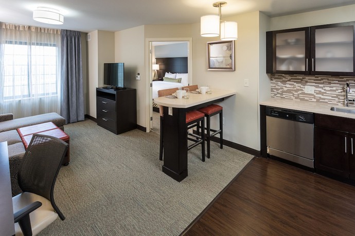 Imagen de la habitación del Hotel Staybridge Suites Omaha West, An Ihg. Foto 16