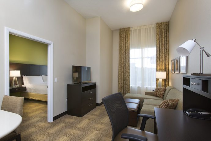 Imagen de la habitación del Hotel Staybridge Suites Orlando at SeaWorld, an IHG. Foto 2