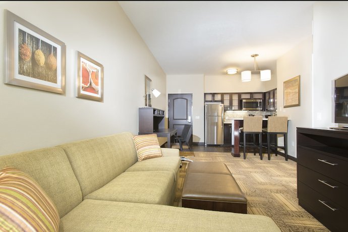 Imagen de la habitación del Hotel Staybridge Suites Orlando at SeaWorld, an IHG. Foto 7