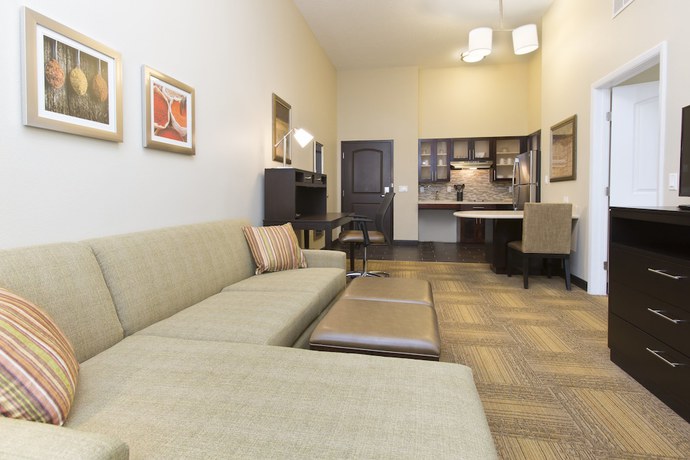 Imagen de la habitación del Hotel Staybridge Suites Orlando at SeaWorld, an IHG. Foto 10
