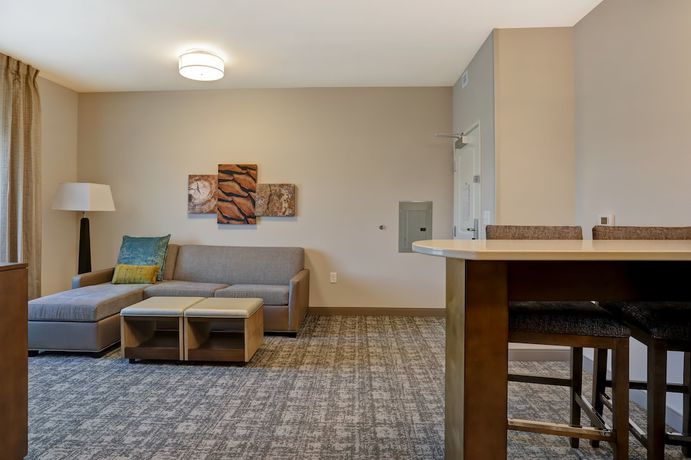Imagen de la habitación del Hotel Staybridge Suites Overland Park - Kansas City S, an IHG. Foto 3