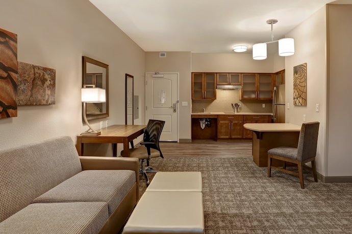 Imagen de la habitación del Hotel Staybridge Suites Overland Park - Kansas City S, an IHG. Foto 9