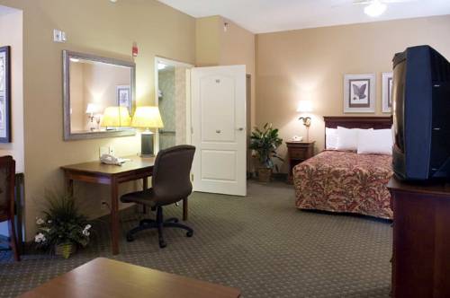 Imagen de la habitación del Hotel Staybridge Suites Pensacola Airport by IHG. Foto 5