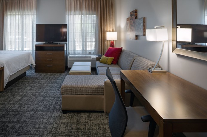 Imagen de la habitación del Hotel Staybridge Suites Phoenix - Biltmore Area, an IHG. Foto 3