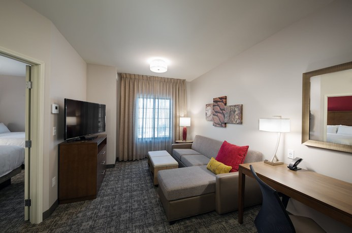 Imagen de la habitación del Hotel Staybridge Suites Phoenix - Biltmore Area, an IHG. Foto 5