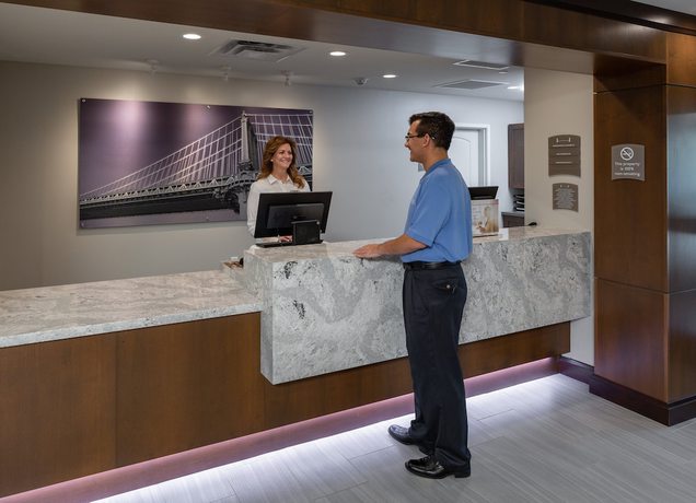Imagen de los interiores del Hotel Staybridge Suites Phoenix - Biltmore Area, an IHG. Foto 17