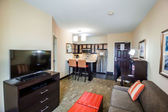 Imagen de la habitación del Hotel Staybridge Suites Plano North - Frisco by IHG. Foto 2
