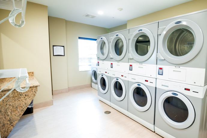 Imagen de los interiores del Hotel Staybridge Suites Plano North - Frisco by IHG. Foto 19