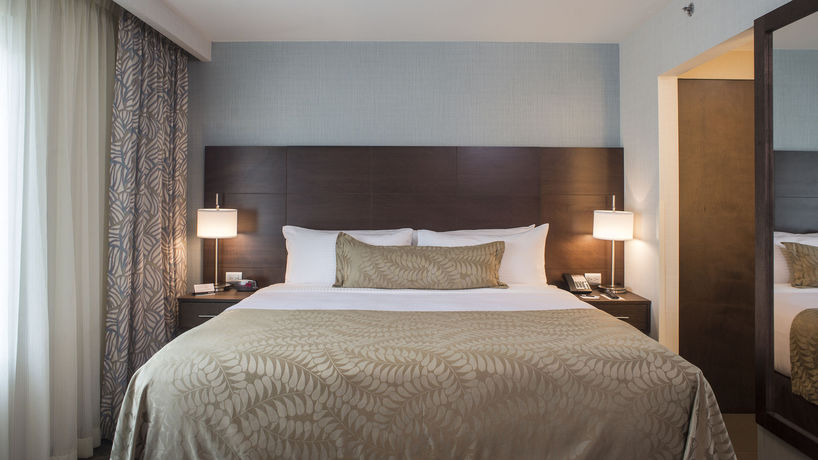 Imagen de la habitación del Hotel Staybridge Suites Puebla. Foto 6
