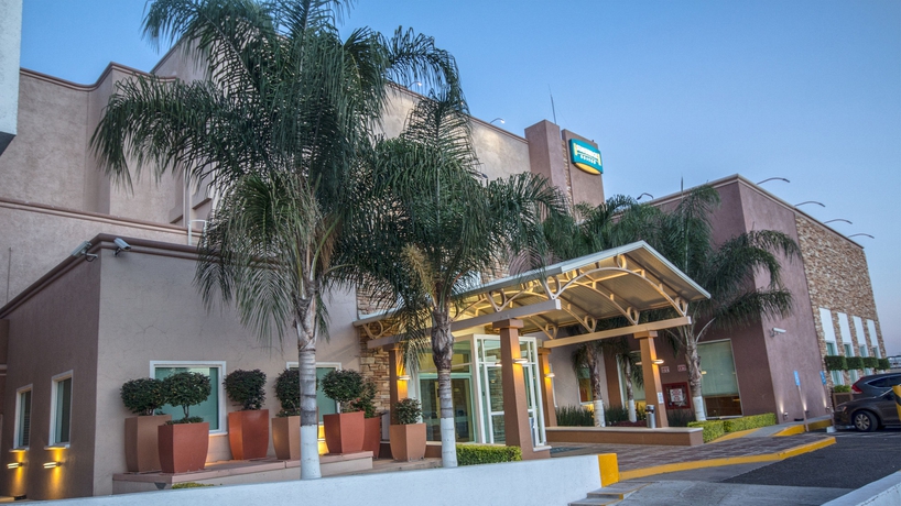 Imagen de los exteriores del Hotel Staybridge Suites Queretaro, An Ihg. Foto 7