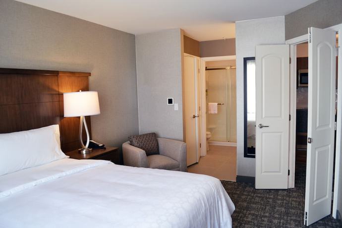 Imagen de la habitación del Hotel Staybridge Suites Red Deer North by IHG. Foto 6