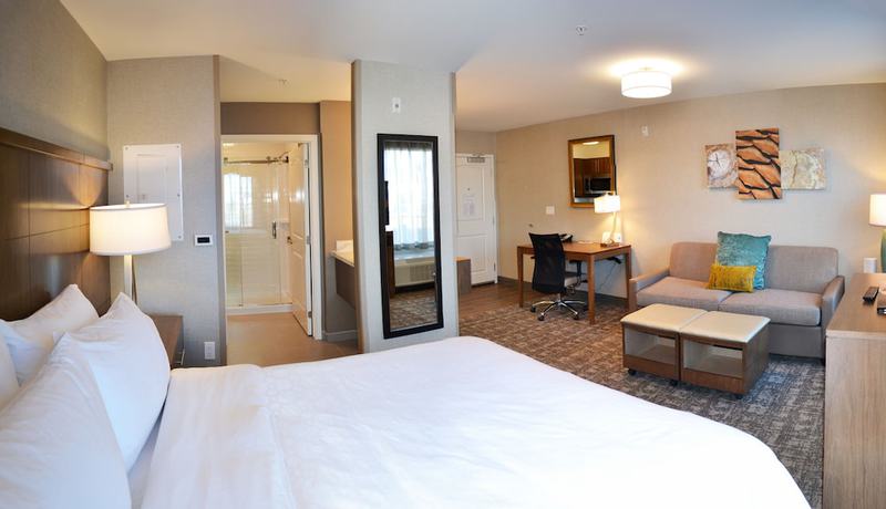 Imagen de la habitación del Hotel Staybridge Suites Red Deer North by IHG. Foto 9