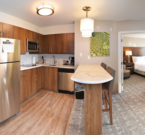 Imagen de la habitación del Hotel Staybridge Suites Red Deer North by IHG. Foto 13