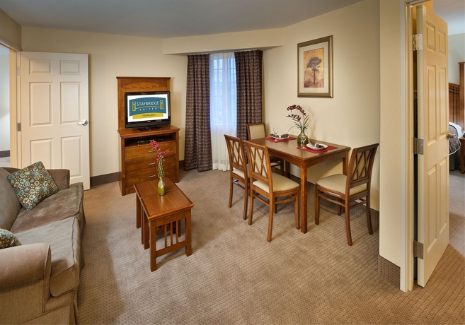 Imagen de los interiores del Hotel Staybridge Suites Reno, An Ihg. Foto 7