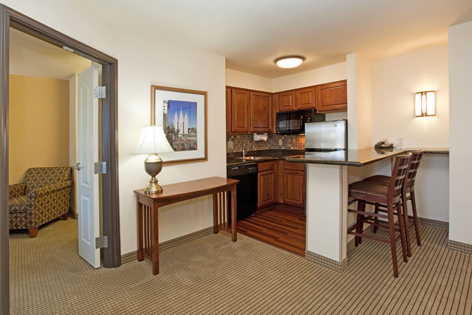 Imagen de los interiores del Hotel Staybridge Suites Salt Lake-west Valley City, An Ihg. Foto 8
