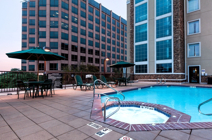 Imagen de la piscina del Hotel Staybridge Suites San Antonio, An Ihg. Foto 16