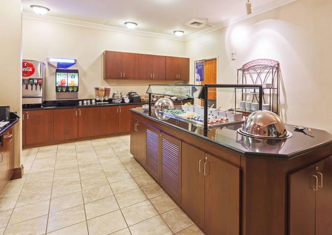 Imagen del bar/restaurante del Hotel Staybridge Suites San Antonio Downtown Conv Ctr, An Ihg. Foto 3