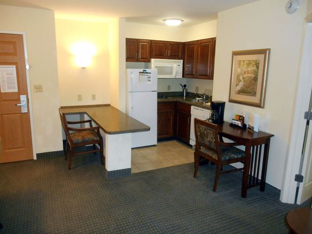 Imagen de la habitación del Hotel Staybridge Suites Savannah Airport - Pooler, An Ihg. Foto 10