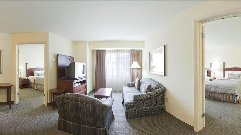 Imagen de la habitación del Hotel Staybridge Suites Savannah Airport - Pooler, An Ihg. Foto 16