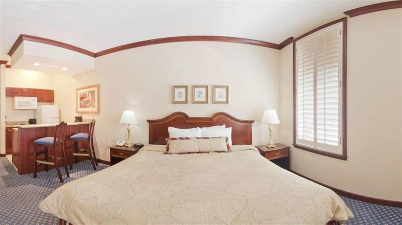 Imagen de la habitación del Hotel Staybridge Suites Savannah Historic District, An Ihg. Foto 5