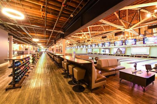 Imagen del bar/restaurante del Hotel Staybridge Suites St Catharines Conf Ctr by IHG. Foto 3