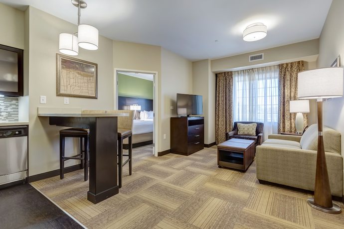 Imagen de la habitación del Hotel Staybridge Suites St Louis - Westport, An Ihg. Foto 3