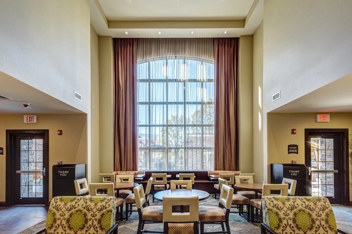 Imagen de los interiores del Hotel Staybridge Suites St Louis - Westport, An Ihg. Foto 16